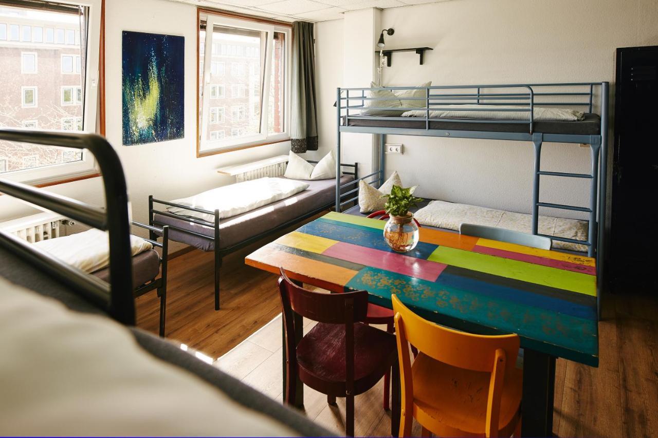 Bett im gemischten 6-Bett-Schlafsaal